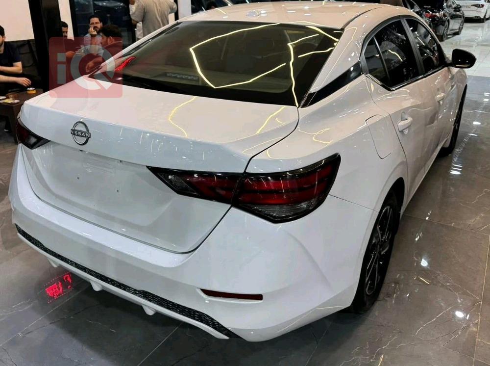 نيسان سنترا